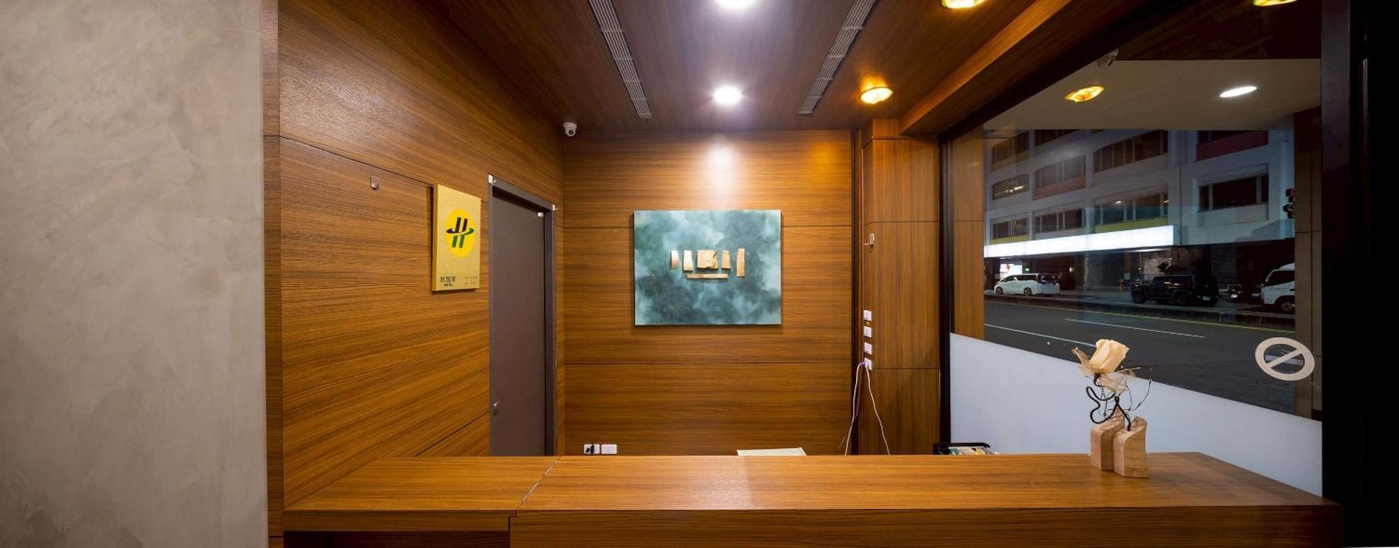 P Inn Tainan Esterno foto