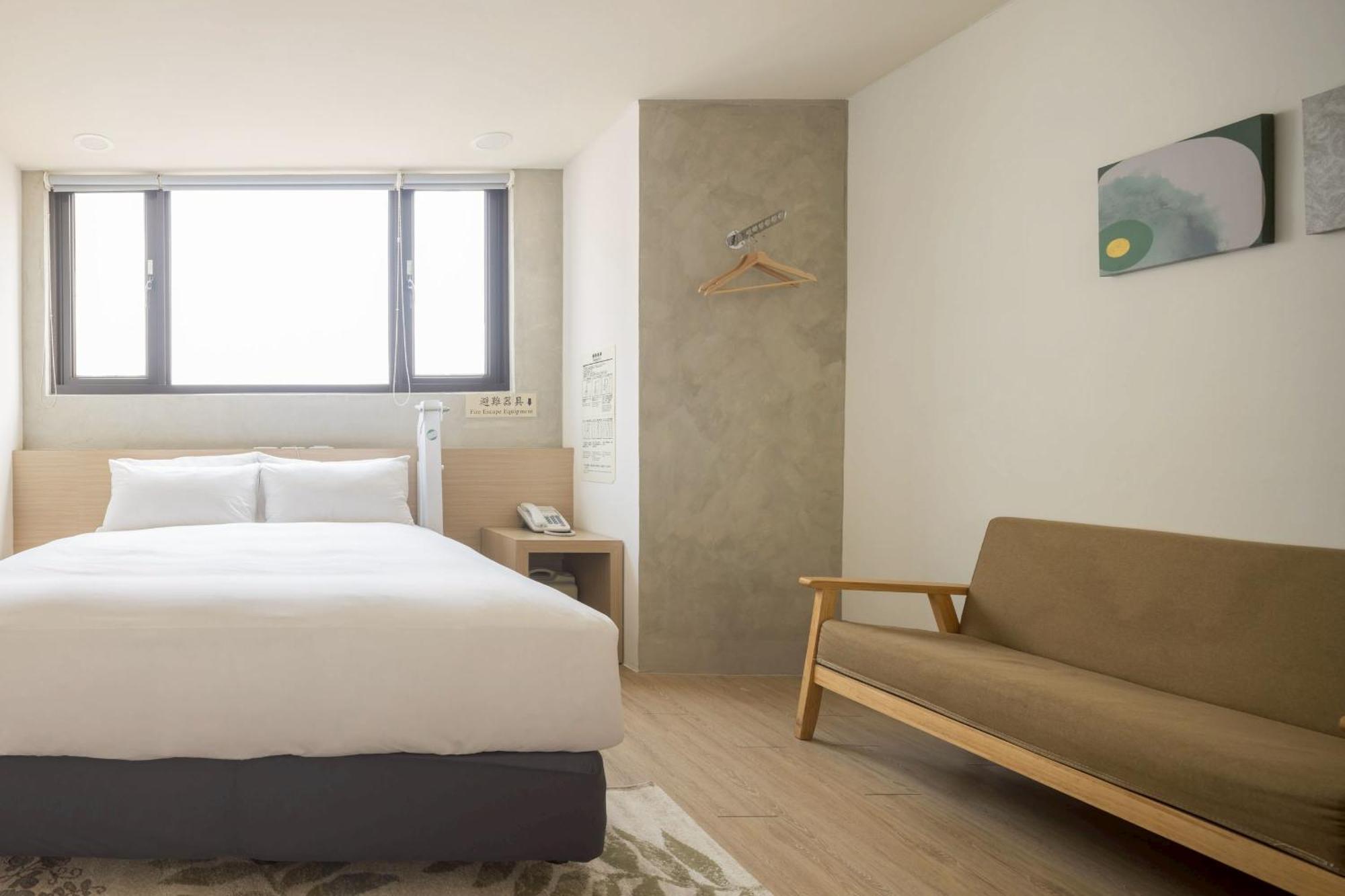 P Inn Tainan Esterno foto